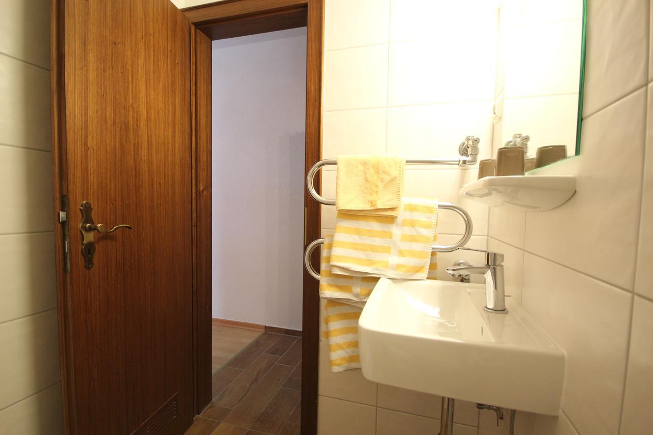 Fruhstuckshotel Grillenburg Фулда Екстериор снимка